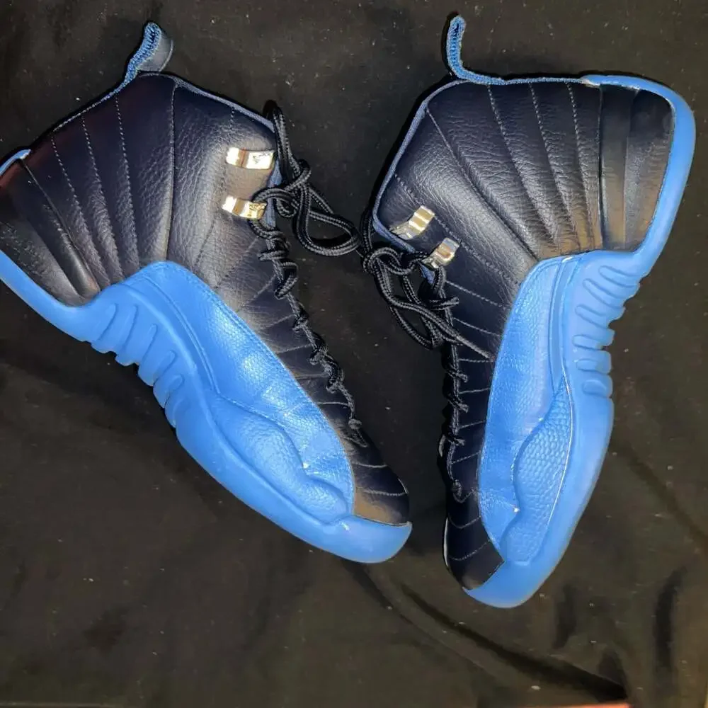 2012 Air Jordan Retro Obsidian 153265 410 Size 6Y (white painted light blue)